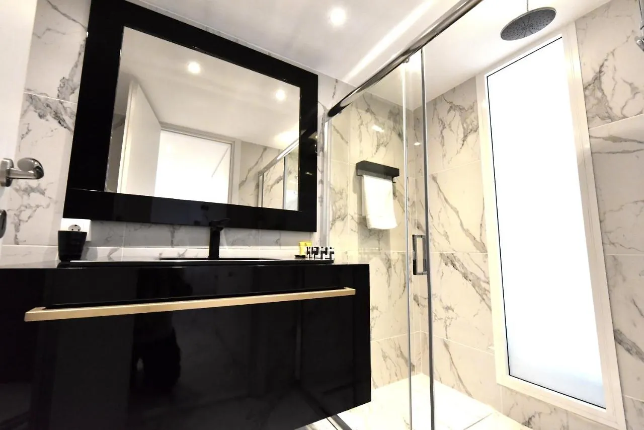 4 Elements Seaside Luxury Suites By Rentalspro Services Nea Moudania Halkidiki